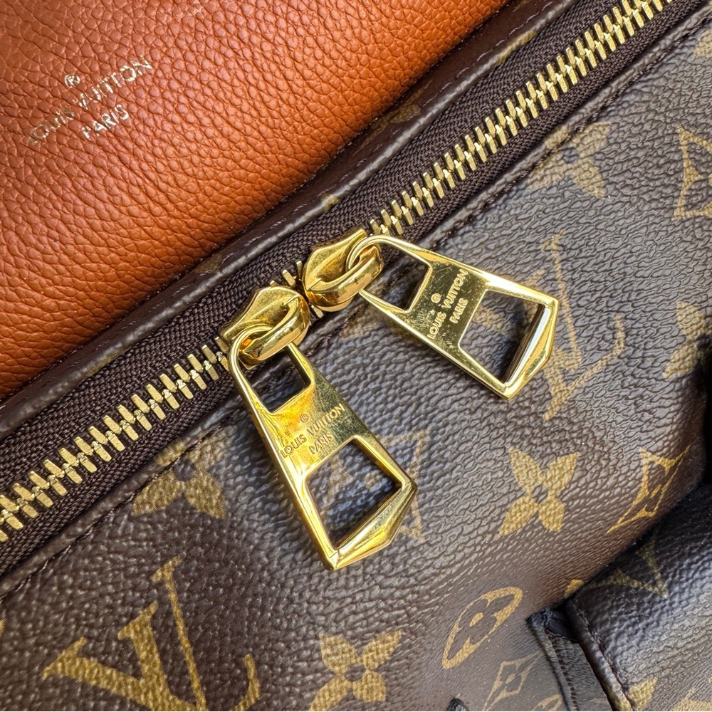 Louis Vuitton Monogram Manhattan NM - Picture 13 of 16